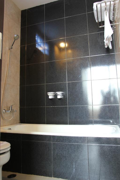 Hotel Roditha Banjarbaru Banjarmasin  Habitación foto