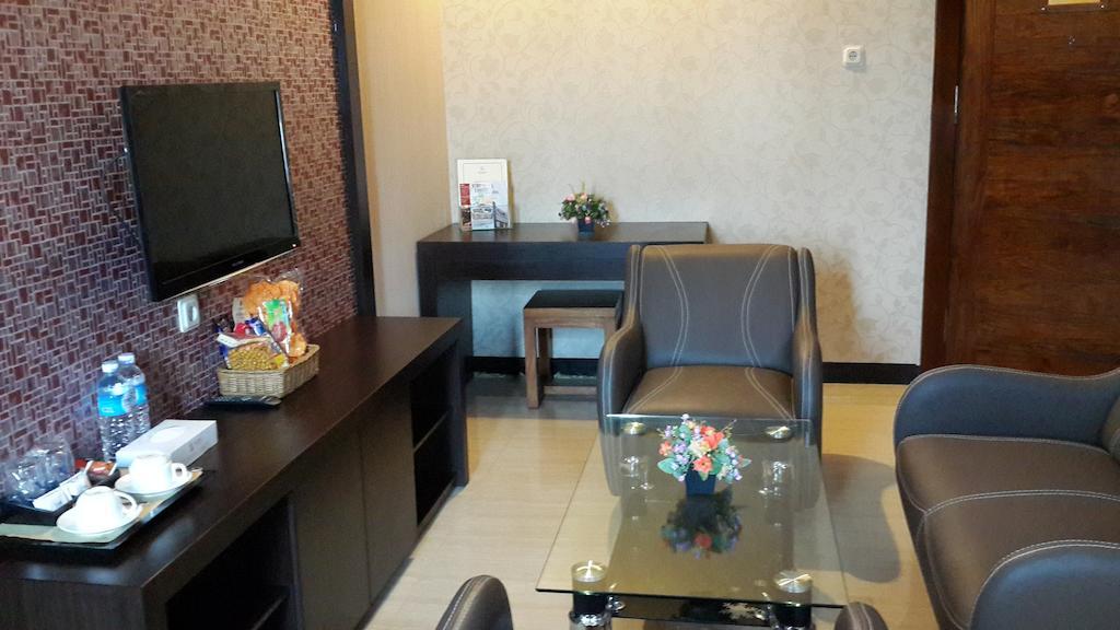 Hotel Roditha Banjarbaru Banjarmasin  Exterior foto