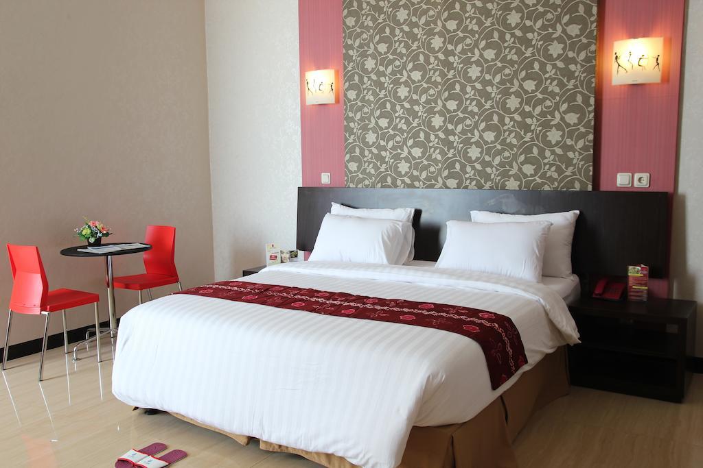 Hotel Roditha Banjarbaru Banjarmasin  Habitación foto